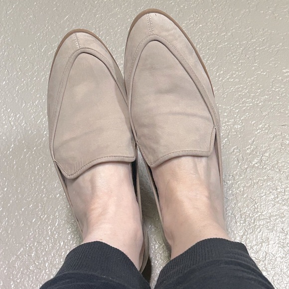 Shoes  Loafers - Picture 2 of 12